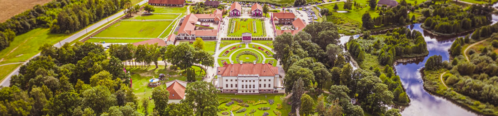 Šokolādes ceļš uz Pakrojas muižas ziedu festivālu